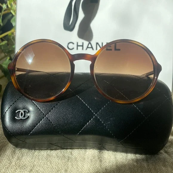 90s Y2K CHANEL Tortoiseshell Round Gradient Sunglasses Lily  display picture 1